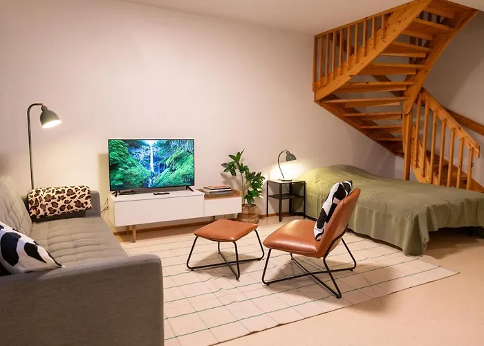 Two-story Family For 10 Persons With Private Yard Apartment